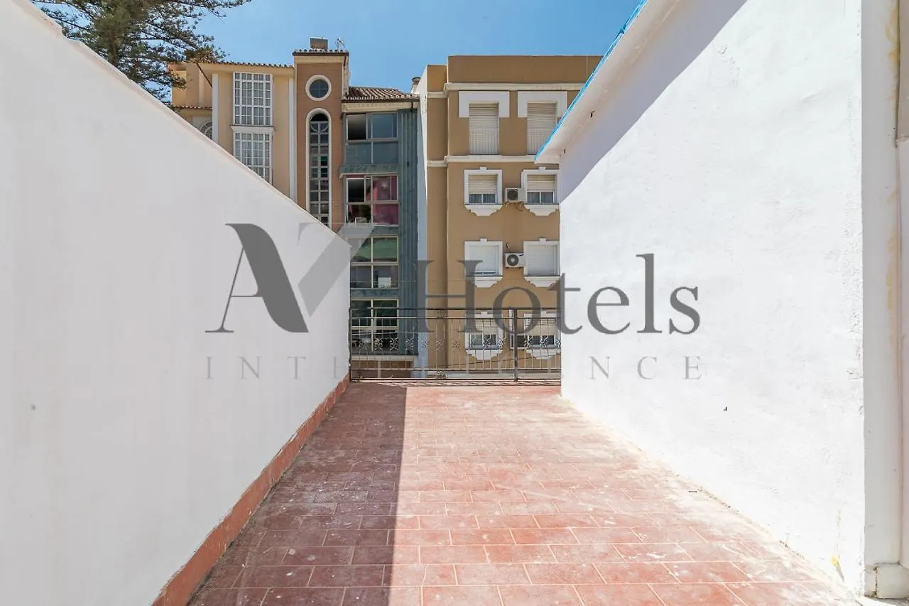 Guest house Ayz Silvela - Auto Check-In Property Malaga