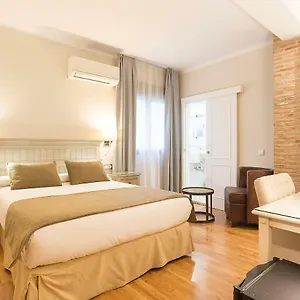 https://california-malaga.hotelsinnerja.org