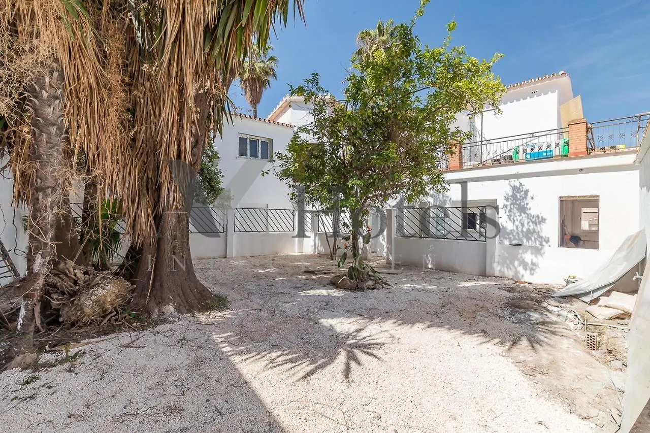 Guest house Ayz Silvela - Auto Check-In Property Malaga Spain