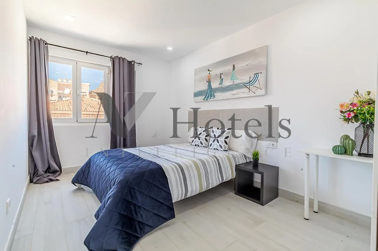 Guest house Ayz Silvela - Auto Check-In Property Malaga Spain