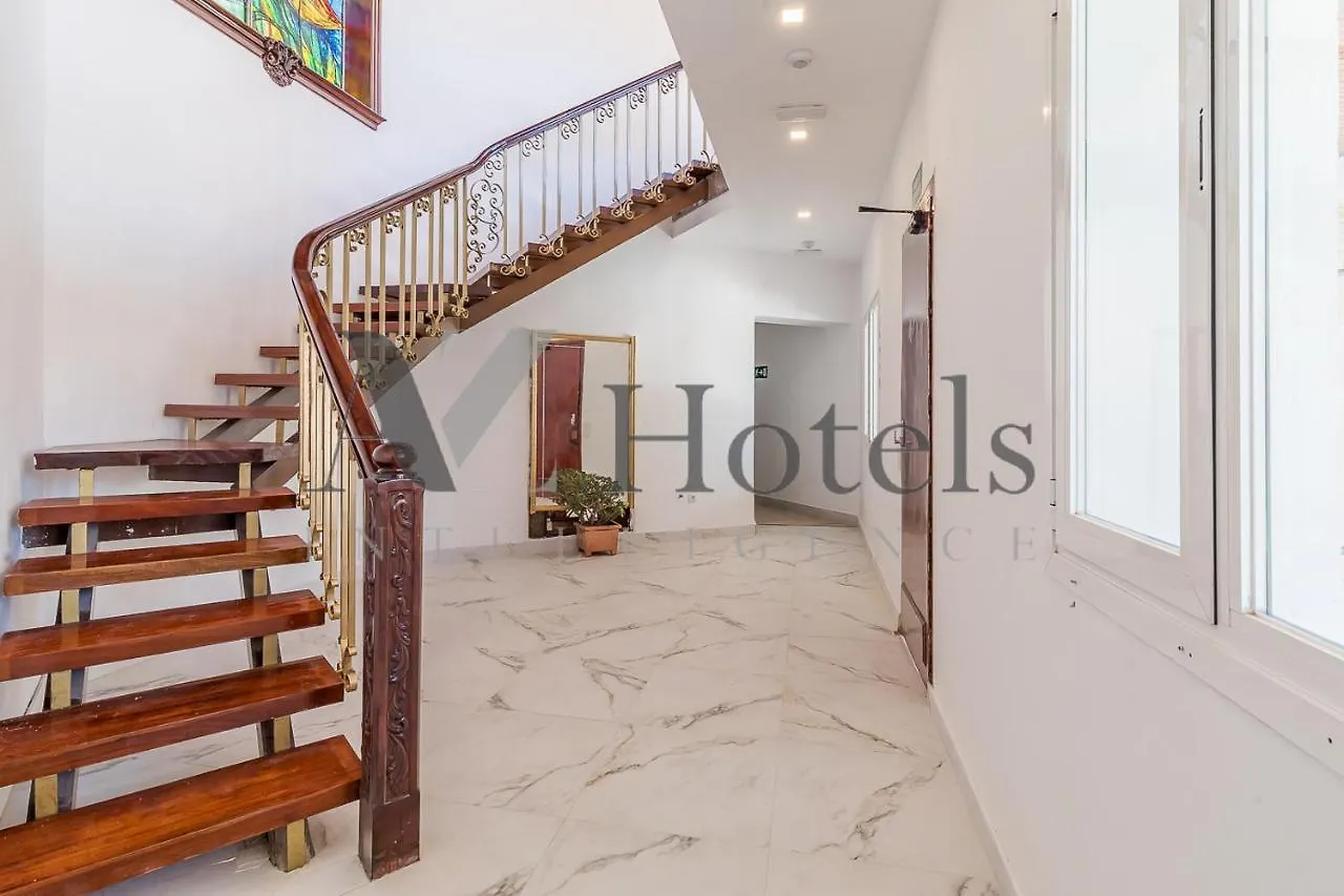 Guest house Ayz Silvela - Auto Check-In Property Malaga Spain