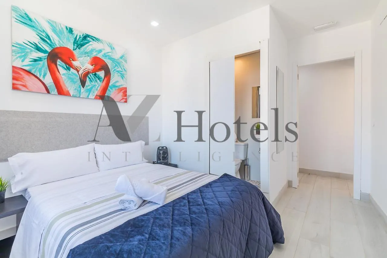 Ayz Silvela - Auto Check-In Property Malaga Guest house