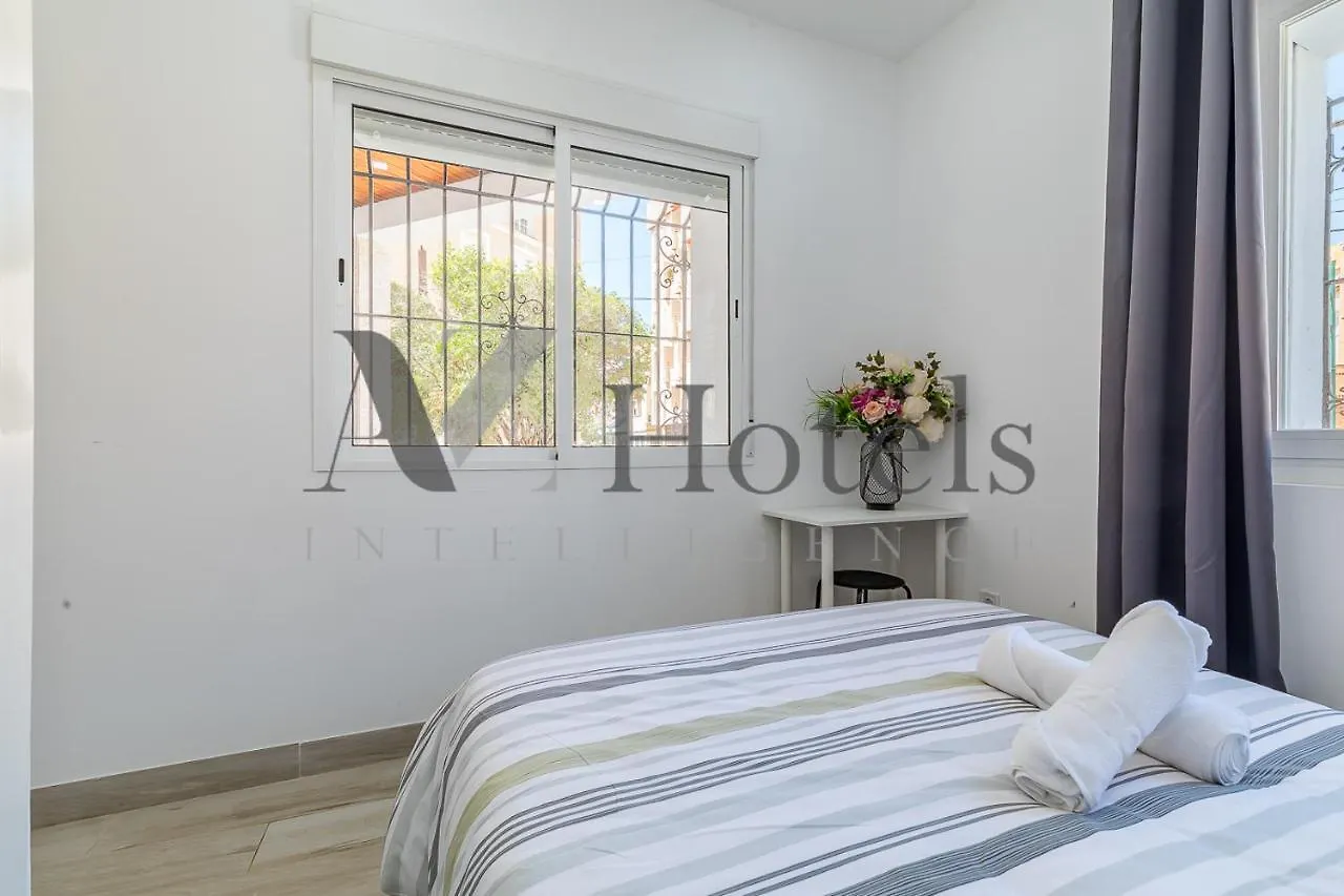 Guest house Ayz Silvela - Auto Check-In Property Malaga