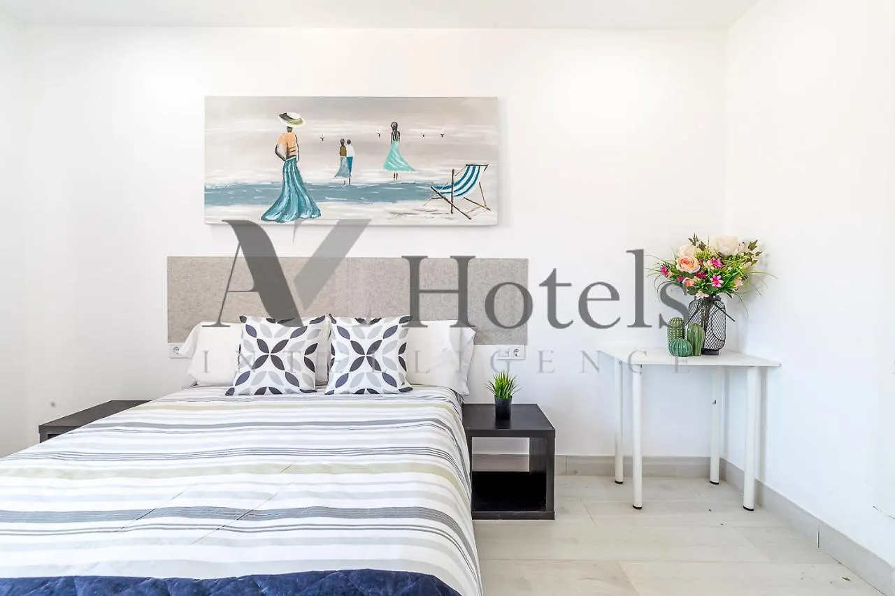 Guest house Ayz Silvela - Auto Check-In Property Malaga